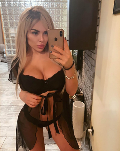 Проститутка Питера Слава Блондинка c 4 размером груди у метро Василеостровская Санкт-Петербург Фото-2